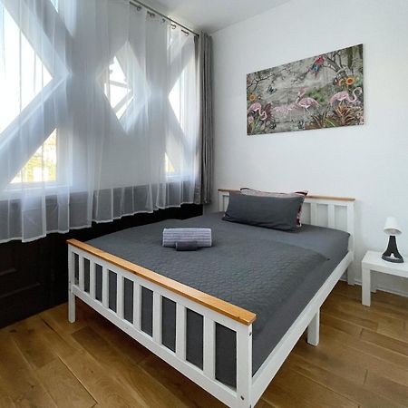 Schwanenburg Apartments Kolonie Rontgental Zewnętrze zdjęcie