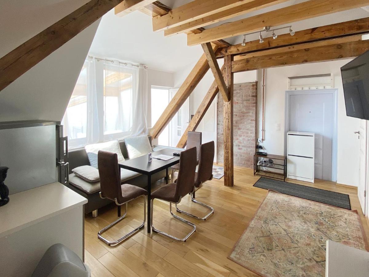 Schwanenburg Apartments Kolonie Rontgental Zewnętrze zdjęcie