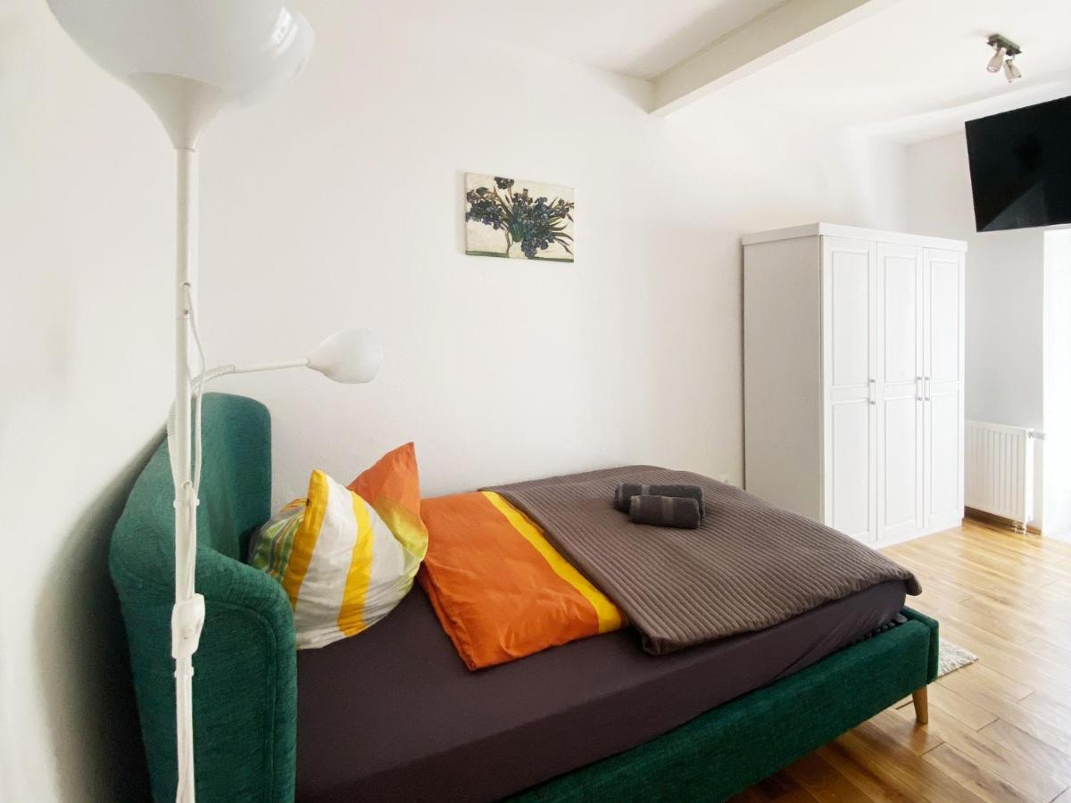 Schwanenburg Apartments Kolonie Rontgental Zewnętrze zdjęcie
