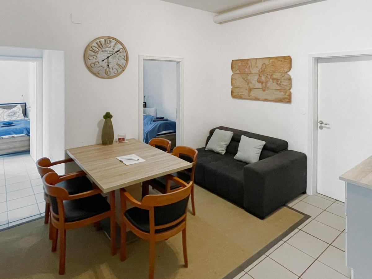 Schwanenburg Apartments Kolonie Rontgental Zewnętrze zdjęcie