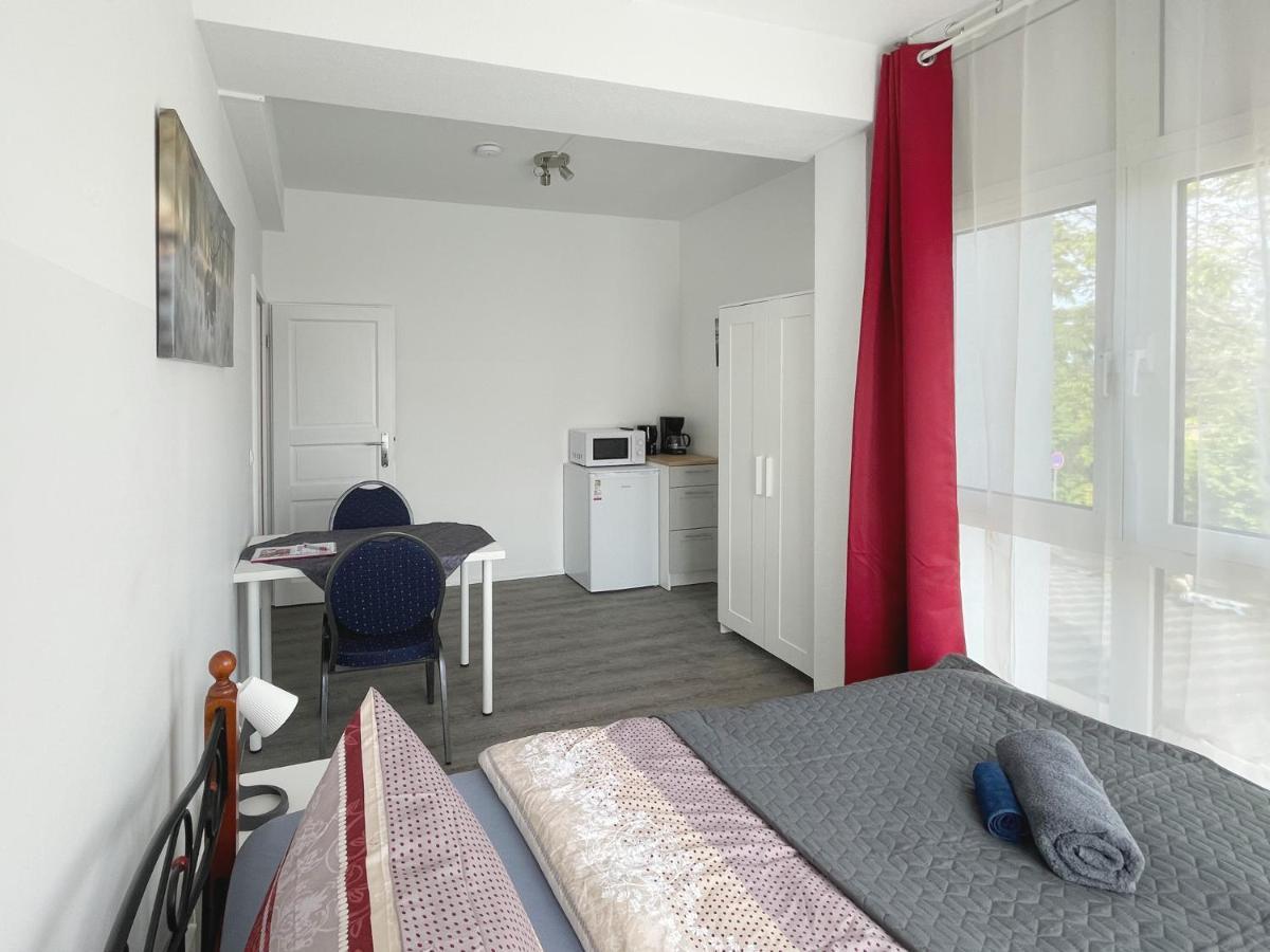 Schwanenburg Apartments Kolonie Rontgental Zewnętrze zdjęcie