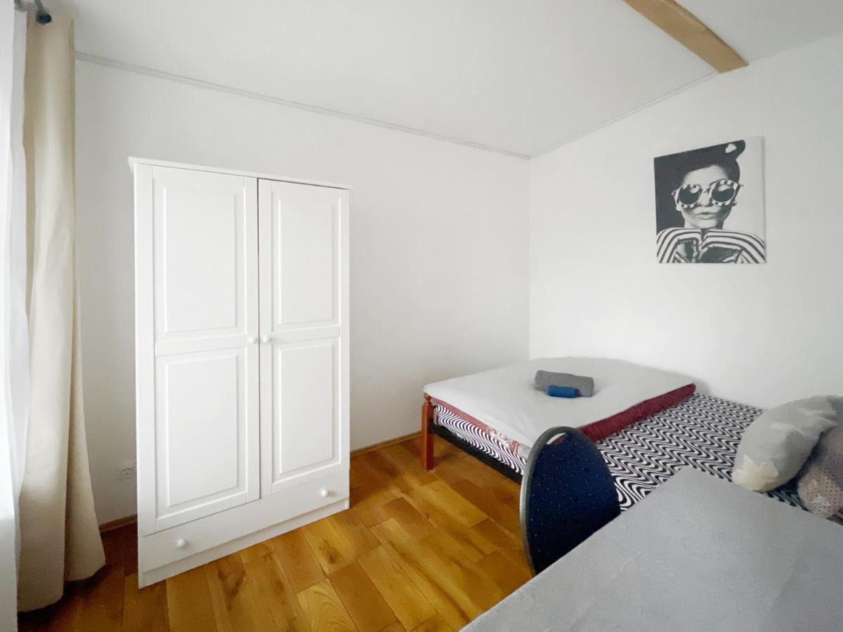 Schwanenburg Apartments Kolonie Rontgental Zewnętrze zdjęcie